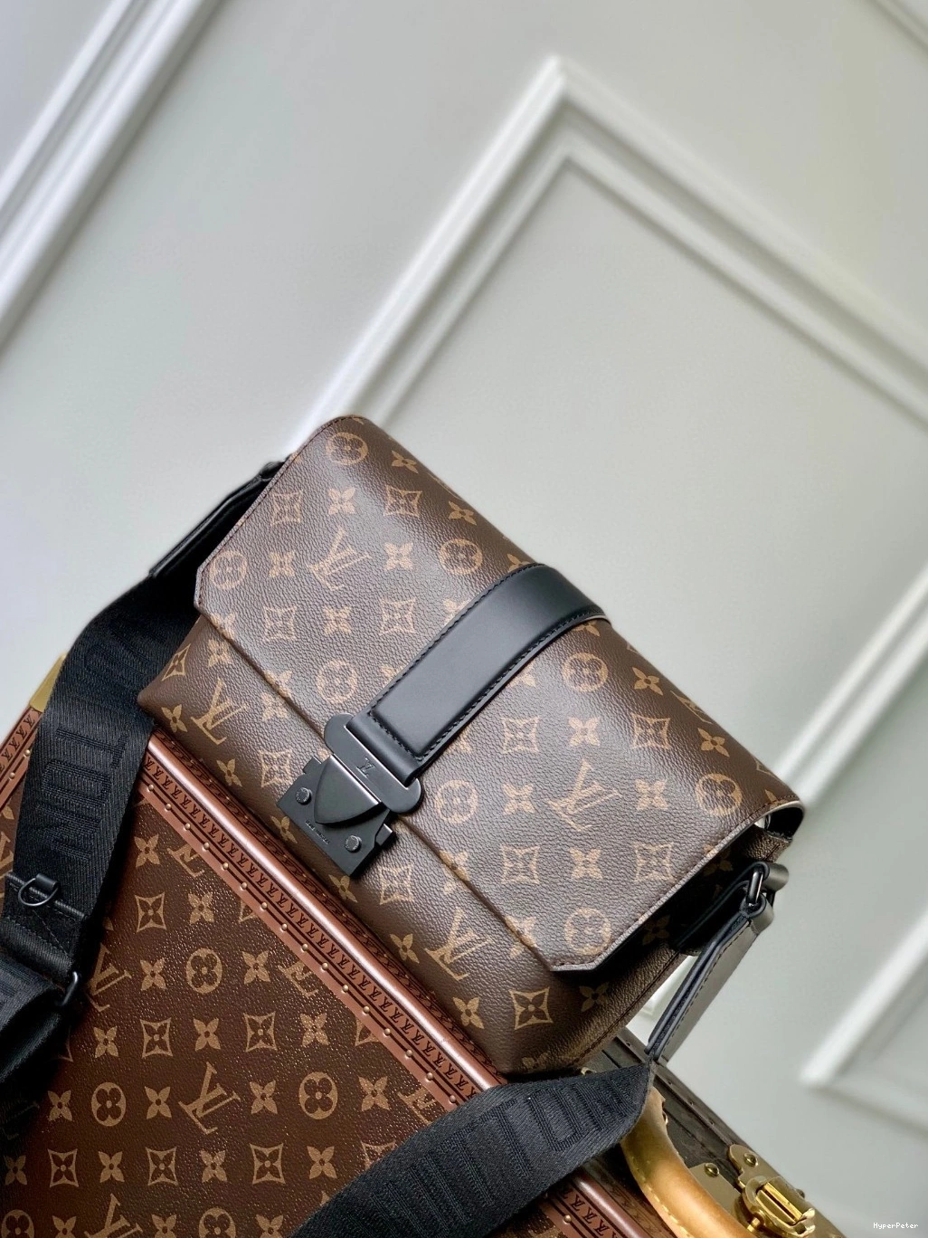 Messenger VUITTON LOUIS S-Cape 0818